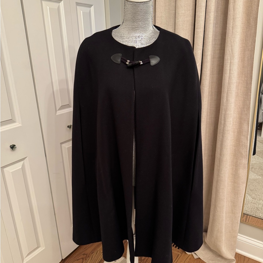 Zara Black Women's Sweater Cape